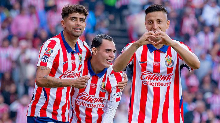 La posible alineación de Chivas  ante Atlético de San Luis