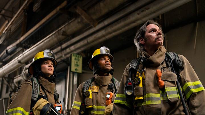 “Happy to Help” – Bode’s crew is accused of stealing a designer watch from a fire mop up, and the crew responds to a high-stakes call about an extremely dangerous gas leak, on FIRE COUNTRY, Friday, Dec. 2 (9:00-10:00 PM, ET/PT) on the CBS Television Network and available to stream live and on demand on Paramount+ — Coverage of the CBS Original Series FIRE COUNTRY, scheduled to air on the CBS Television Network. Photo: Michael Courtney/CBS ©2022 CBS Broadcasting, Inc. All Rights Reserved. “Happy to Help” – Bode’s crew is accused of stealing a designer watch from a fire mop up, and the crew responds to a high-stakes call about an extremely dangerous gas leak, on FIRE COUNTRY, Friday, Dec. 2 (9:00-10:00 PM, ET/PT) on the CBS Television Network and available to stream live and on demand on Paramount+ — Coverage of the CBS Original Series FIRE COUNTRY, scheduled to air on the CBS Television Network. Photo: Michael Courtney/CBS ©2022 CBS Broadcasting, Inc. All Rights Reserved.
