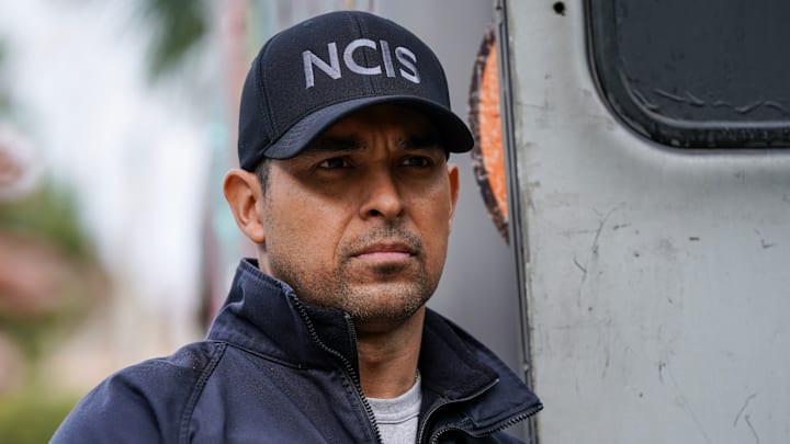 “Irreconcilable Differences” – McGee’s career and credibility are on the line when he investigates the deputy director for corruption. Also, Torres and Knight receive some surprising news, on the CBS Original series NCIS, Monday, April 28 (9:00-10:00 PM, ET/PT) on the CBS Television Network, and streaming on Paramount+ (live and on-demand for Paramount+ with SHOWTIME subscribers, or on-demand for Paramount+ Essential subscribers the day after the episode airs)*. Pictured (L-R): Wilmer Valderrama
