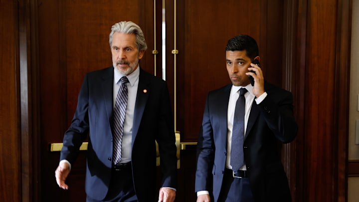 “Foreign Bodies” – As Vance prepares to host diplomatic talks with Venezuela, the team is called in to investigate the dead body of one of his inside men, on the CBS Original series NCIS, Monday, Oct. 21 (9:00-10:00 PM, ET/PT) on the CBS Television Network, and streaming on Paramount+ (live and on-demand for Paramount+ with SHOWTIME subscribers, or on-demand for Paramount+ Essential subscribers the day after the episode airs)*. Pictured (L-R): Gary Cole as NCIS Special Agent Alden Parker and