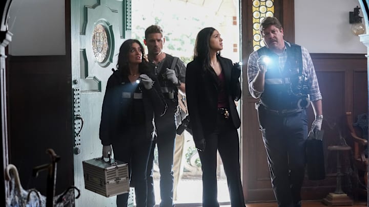 “Dead Memories” – When wrongly accused former suspect Gene Farrow (J.P. Manoux) enters the Crime Lab covered in blood, wielding a cleaver and looking for Allie Rajan, the CSI team investigates his peculiar story about a macabre party with a fatal ending, on CSI: VEGAS, Thursday, May 4 (10:00-11:00 PM, ET/PT) on the CBS Television Network, and available to stream live and on demand on Paramount+*. Eric Szmanda reprises his original CSI role of Greg Sanders. Pictured: Mandeep Dhillon as Allie