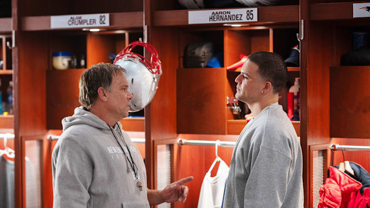 FX’s American Sports Story: Aaron Hernandez -- "The Man" -- Episode 5 (Airs Tuesday, October 8) Pictured: (l-r) Norbert Leo Butz as Bill Belichick, Josh Rivera as Aaron Hernandez. CR: Michael Parmelee/FX
