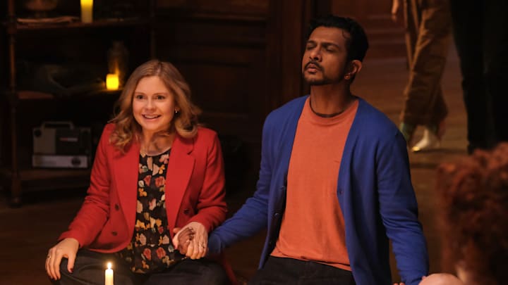 “Halloween 3: The Guest Who Wouldn’t Leave” – Pete’s ex-wife, Carol (Caroline Aaron), shows up at Woodstone Mansion during Sam and Jay’s Halloween party, where they’re trying to impress some cool friends (John Reynolds and Christine Ko). Also, the ghosts hope to bring Flower back with a seance, on the CBS Original series GHOSTS, Thursday, March 7 (8:30-9:00 PM, ET/PT) on the CBS Television Network, and streaming on Paramount+ (live and on demand for Paramount+ with SHOWTIME subscribers, or on