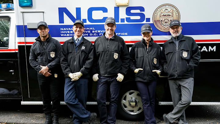 “Unusual Suspects” – NCIS investigates the death of a ride-share driver who was found after a car accident. Also, Parker’s dad, who is temporarily living with him, assists the team in their investigation, on the 450th episode of the CBS Original series NCIS, Monday, Feb. 27 (9:00-10:00 PM, ET/PT) on the CBS Television Network and available to stream live and on demand on Paramount+*. Pictured: Wilmer Valderrama, Brian Dietzen, Sean Murray, Katrina Law, and Gary Cole. Photo: Robert Voets/CBS