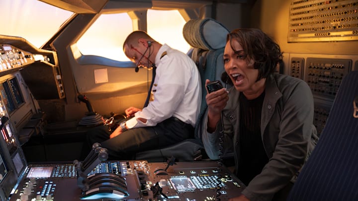 9-1-1 - ÒWhen the Boeing Gets Tough...Ó - Athena is tasked with safely delivering a prisoner to testify on a high-profile case. Meanwhile, a light plane is hit by a swarm of bees and sent careening into a passenger plane. THURSDAY, OCT. 3 (8:00-9:00 p.m. EDT) on ABC. (Disney/Eric McCandless) 
DEVIN MCGEE, ANGELA BASSETT