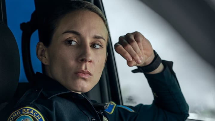Troian Bellisario (Traci Harmon) in On Call.