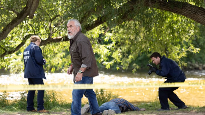 “Exit Interview” – Pictured: W. Earl Brown as Wes Fox. Photo: Darren Goldstein/CBS ©2025 CBS Broadcasting, Inc. All Rights Reserved.