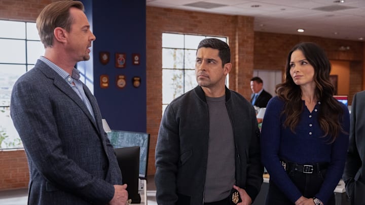 “Stolen Moments” – Pictured: Sean Murray as Timothy Mcgee, Wilber Valderrama as Nick Torres, and Katrina Law as Jessica Knight Photo: Sonja Flemming/CBS ©2025 CBS Broadcasting, Inc. All Rights Reserved.