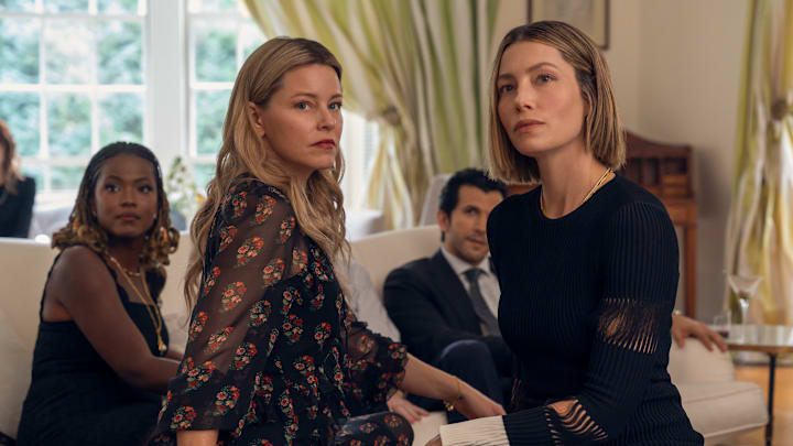 (l-r) Cassandra Freeman (Janie), Elizabeth Banks (Nicky), Gabriel Sloyer (Jake), and Jessica Biel (Chloe) in The Better Sister Photo Credit: Jojo Whilden/Prime © Amazon Content Services LLC