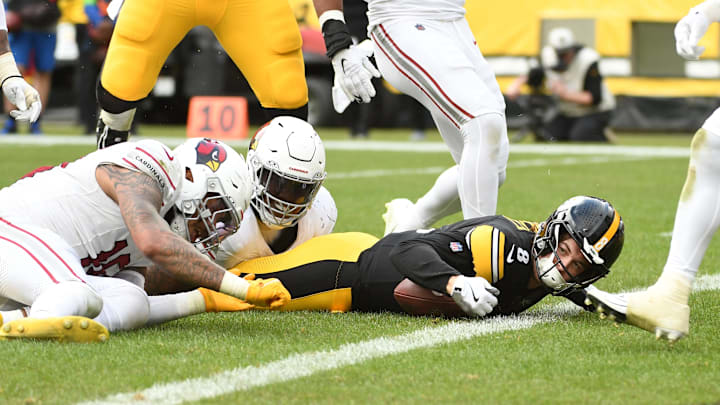 Dec 3, 2023; Pittsburgh, Pennsylvania, USA;  Pittsburgh Steelers quarterback Kenny Pickett (8) is