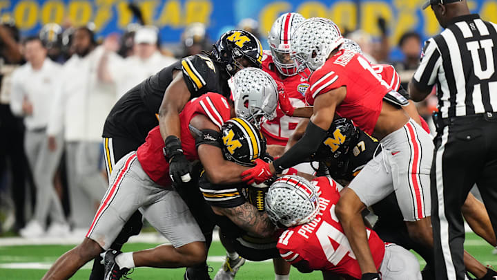 Dec 29, 2023; Arlington, Texas, USA; Ohio State Buckeyes safety Sonny Styles (6) and safety Josh