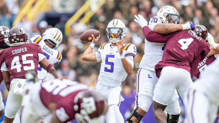 Quarterback Jayden Daniels 5 as the LSU Tigers take on Texas A&M 