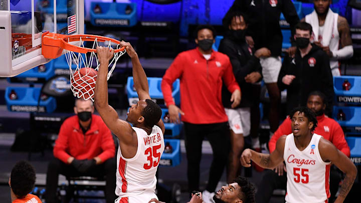 Syracuse basketball battles No. 2 Houston on Monday in Las Vegas. Here's how to watch and key storylines. Syracuse basketball battles No. 2 Houston on Monday in Las Vegas. Here's how to watch and key storylines.