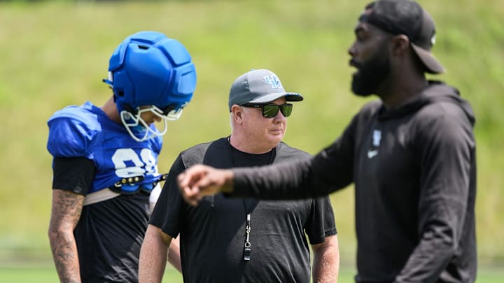 Kentucky Wildcats head coach Mark Stoops watches his team during practice on Friday, August 1, 2025