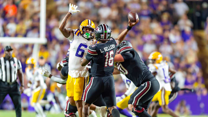 Patrick Peyton 6, LSU Tigers take on the South Carolina Gamecocks. October 11, 2025; Baton Rouge, Louisiana, USA; at Tiger Stadium. Patrick Peyton 6, LSU Tigers take on the South Carolina Gamecocks. October 11, 2025; Baton Rouge, Louisiana, USA; at Tiger Stadium.
