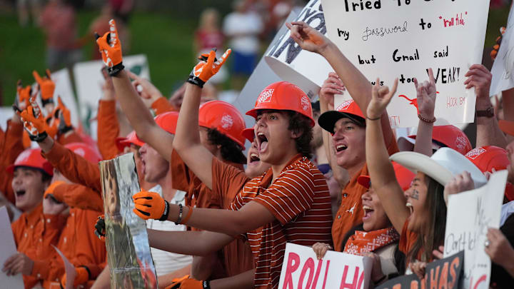 Sep 10, 2022; Austin, TX, USA; Fans watch ESPN College GameDay before the start of the UT vs. Alabama game on Saturday, September 10, 2022.