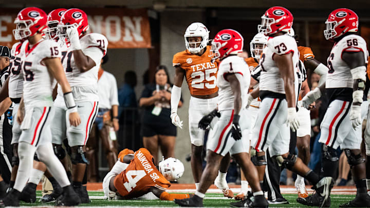 Andrew Mukuba, Texas football
