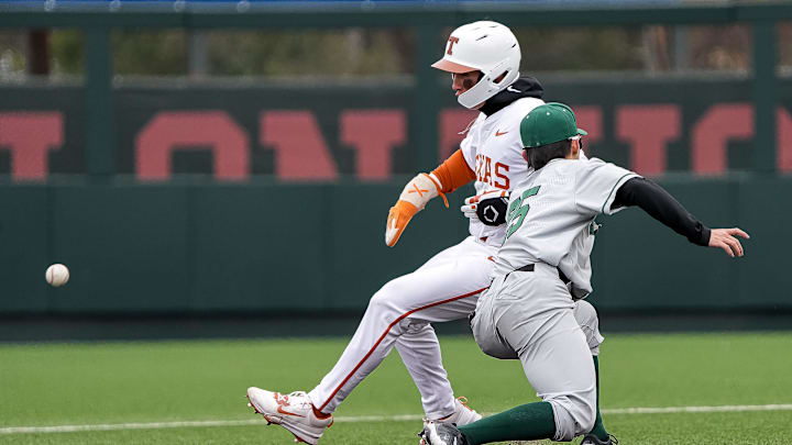 Ethan Mendoza, Texas baseball