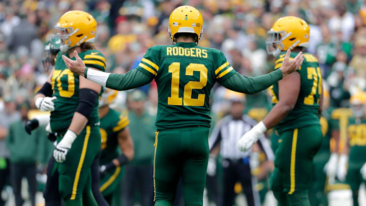Green Bay Packers quarterback Aaron Rodgers (12) against the New York Jets during their football