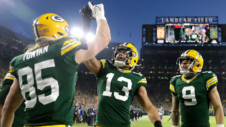 Green Bay Packers tight end Robert Tonyan (85) and wide receiver Allen Lazard (13).