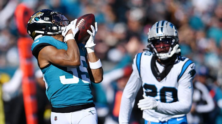 Jacksonville Jaguars wide receiver Jamal Agnew (39) pulls in a pass while being defended by Carolina Jacksonville Jaguars wide receiver Jamal Agnew (39) pulls in a pass while being defended by Carolina