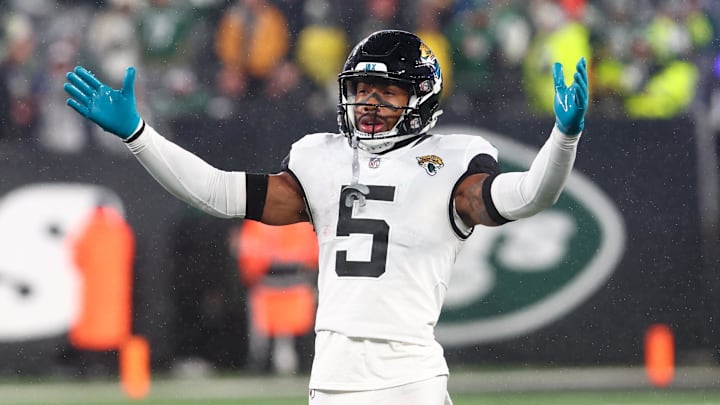 Dec 22, 2022; East Rutherford, New Jersey, USA; Jacksonville Jaguars safety Andre Cisco (5)at MetLife Stadium. Mandatory Credit: Ed Mulholland-USA TODAY Sports