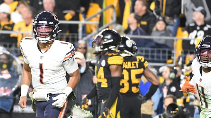 Nov 8, 2021; Pittsburgh, Pennsylvania, USA;  Chicago Bears quarterback Justin Fields (1) celebrates