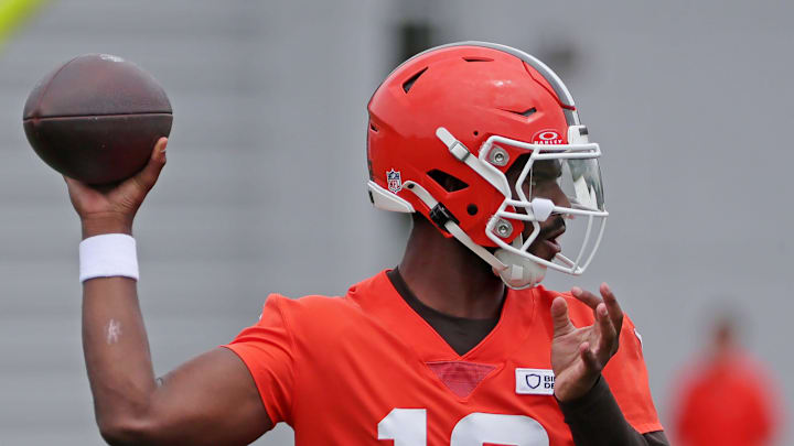 Browns quarterback Shedeur Sanders throws during training camp. Browns quarterback Shedeur Sanders throws during training camp.