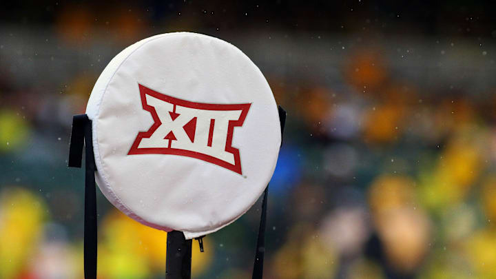 Oct 24, 2015; Waco, TX, USA; The Big 12 logo on the chains during a game between the Baylor Bears and the Iowa State Cyclones at McLane Stadium. Baylor won 45-27. Mandatory Credit: Ray Carlin-Imagn Images