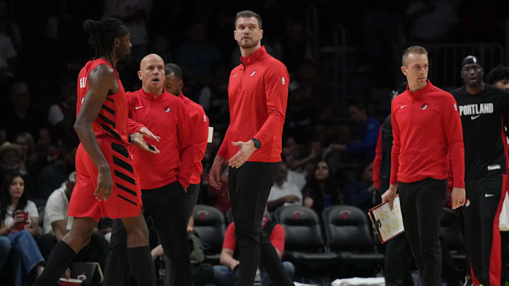 Nov 8, 2025; Miami, Florida, USA: Acting head coach Tiago Splitter, center, of the Portland Trail Blazers calls a timeout in the first quarter against the Miami Heat at Kaseya Center. Mandatory Credit: Jim Rassol-Imagn Images