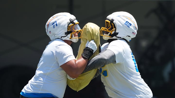 Los Angeles Chargers guards Los Angeles Chargers guards