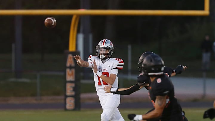 Iowa City High quarterback Bobby Bacon will lead his team into the Class 5A playoffs against Ankeny Centennial this Friday night. Iowa City High quarterback Bobby Bacon will lead his team into the Class 5A playoffs against Ankeny Centennial this Friday night.