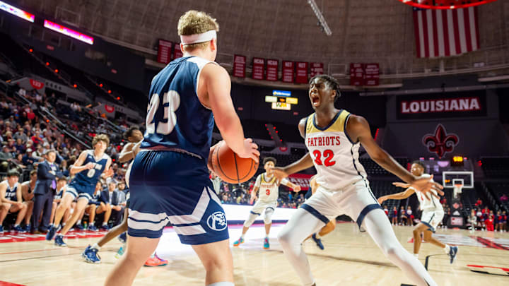Liberty Magnet faces St. Thomas More in the Cajundome in Lafayette 