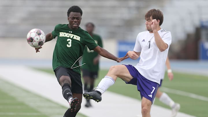The Des Moines Hoover boys soccer team returned to the latest Iowa High School Athletic Association rankings.