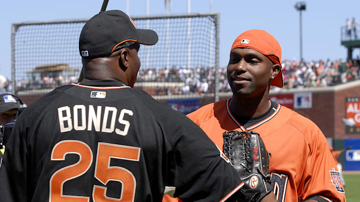 July 9, 2007; St. Louis, MO), USA;  San Francisco Giants outfielder Barry Bonds talks with Minnesota Twins outfielder Torii Hunter during the All Star Workout Day at AT&T Park in San Francisco, CA. Mandatory Credit: Scott Rovak-Imagn Images Copyright © Scott Rovak