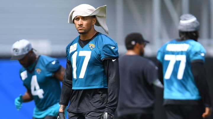 Jacksonville Jaguars tight end Evan Engram (17) on the field during a break between drills during the organized team activity session Monday, June 3, 2024 at EverBank StadiumÕs Miller Electric Center in Jacksonville, Fla. [Bob Self/Florida Times-Union]