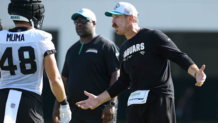 Jaguars defensive coordinator Ryan Nielsen talks with his players during the fourth day of the NFL football training camp practice session Saturday, July 27, 2024 at EverBank Stadium's Miller Electric Center in Jacksonville, Fla. [Bob Self/Florida Times-Union]