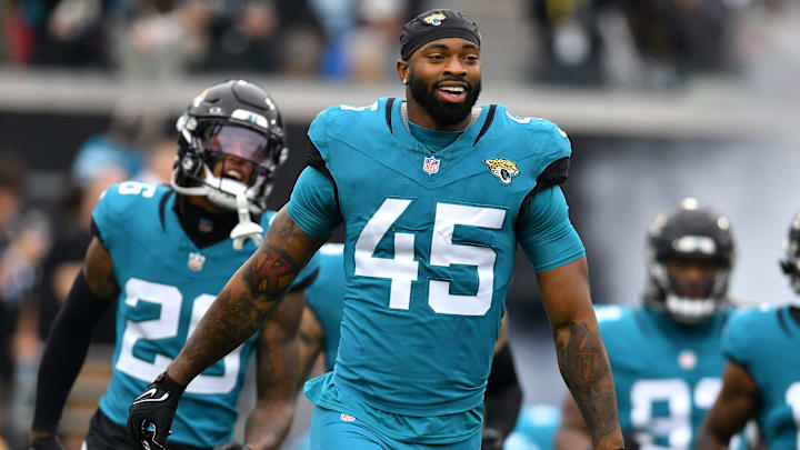 Jacksonville Jaguars linebacker K'Lavon Chaisson (45) takes the field with teammates before the start of Sunday's game against the San Francisco 49ers. The Jacksonville Jaguars hosted the San Francisco 49ers at EverBank Stadium in Jacksonville, FL Sunday, November 12, 2023. The Jaguars trailed 13 to 3 at the half. [Bob Self/Florida Times-Union]