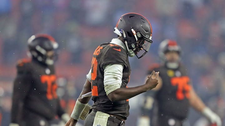 Shedeur Sanders not being on the field for pivotal moment raised eyebrows.