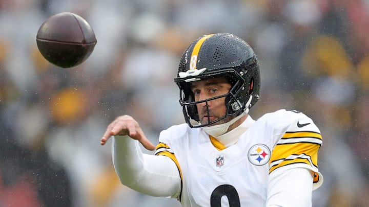 Pittsburgh Steelers quarterback Aaron Rodgers (8) fires off a pass during the first half of an NFL football game at Huntington Bank Field, Dec. 28, 2025, in Cleveland, Ohio.