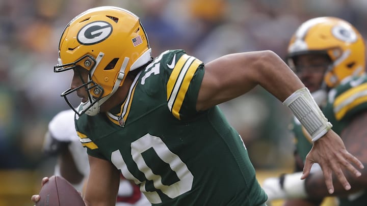Oct 13, 2024; Green Bay, Wisconsin, USA; Green Bay Packers quarterback Jordan Love (10) runs with the ball during the second half against the Arizona Cardinals at Lambeau Field. Mandatory Credit: Wm. Glasheen/USA TODAY Network via Imagn Images Oct 13, 2024; Green Bay, Wisconsin, USA; Green Bay Packers quarterback Jordan Love (10) runs with the ball during the second half against the Arizona Cardinals at Lambeau Field. Mandatory Credit: Wm. Glasheen/USA TODAY Network via Imagn Images