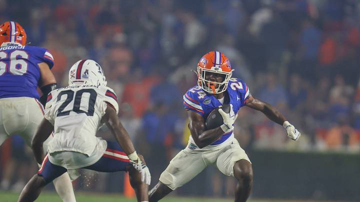 Florida running back London Montgomery (24) runs during the second half an NCAA football game at Steve Spurrier Field at Ben Hill Griffin Stadium in Gainesville, FL on Saturday, September 5, 2026. [Alan Youngblood/Gainesville Sun]