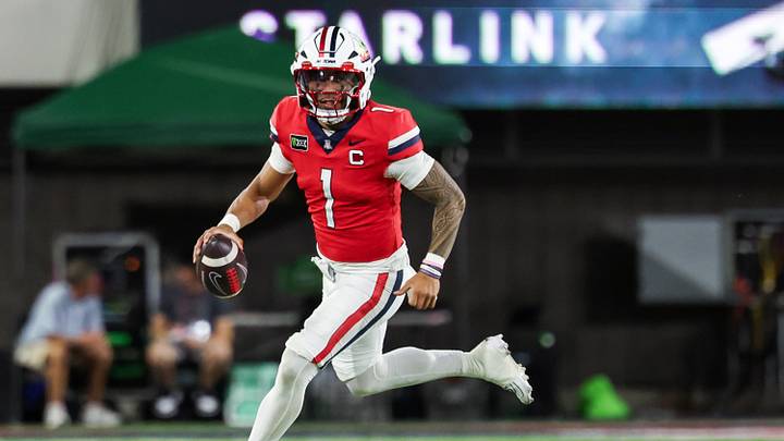 Sep 19, 2026; Tucson, Arizona, USA; Arizona Wildcats quarterback Noah Fifita (1) runs with the ball during the fourth quarter of the game against the Northern Illinois Huskies at Casino Del Sol Stadium. Sep 19, 2026; Tucson, Arizona, USA; Arizona Wildcats quarterback Noah Fifita (1) runs with the ball during the fourth quarter of the game against the Northern Illinois Huskies at Casino Del Sol Stadium.