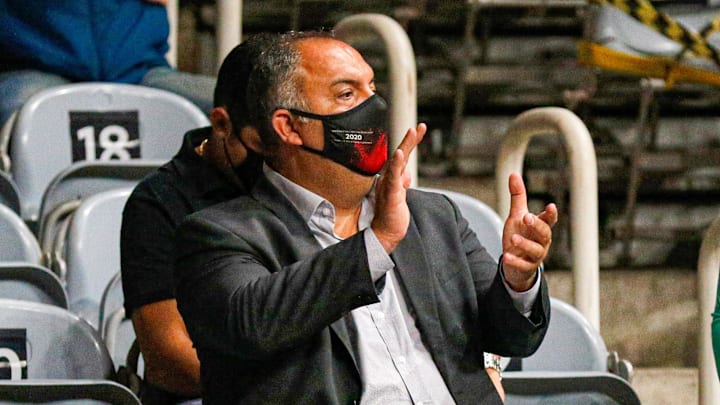 Com Marcos Braz e Bruno Spindel na Europa, Flamengo oferece jogadores ao mercado exterior