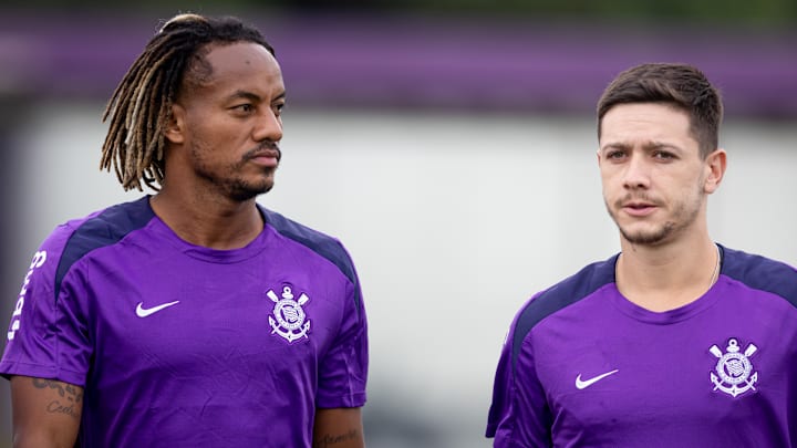 André Carrillo foi titular nos dois jogos do Peru na última Data FIFA André Carrillo foi titular nos dois jogos do Peru na última Data FIFA