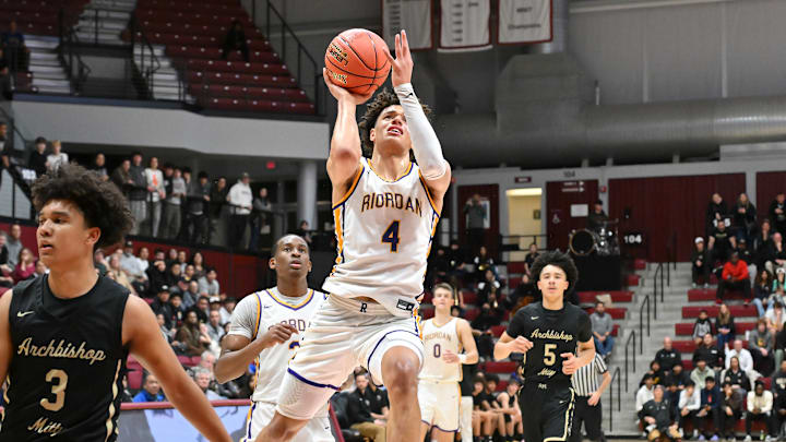 High-flying Jasir Rencher announced Friday on Twitter that he's committed to the University of Washington. He got out of his letter of intent last week to Texas A&M after former coach Buzz Williams left for Maryland. 