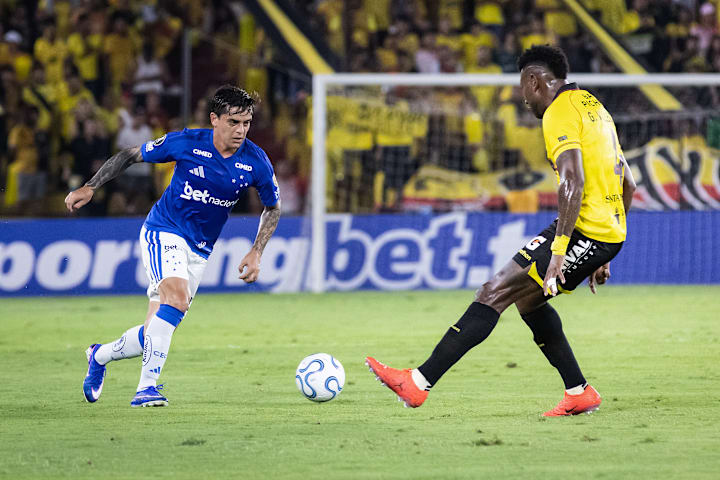 Matheus Pereira marca, Cruzeiro bate o Barcelona de Guayaquil e vence na  estreia da Libertadores; veja os destaques