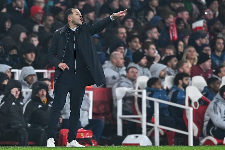 เลียม โรเซนิออร์