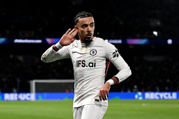 มาโล กุสโต