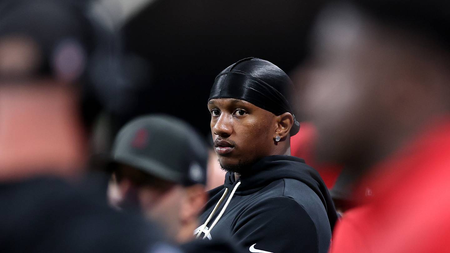Michael Penix Jr. Returns as Falcons Face Patriots